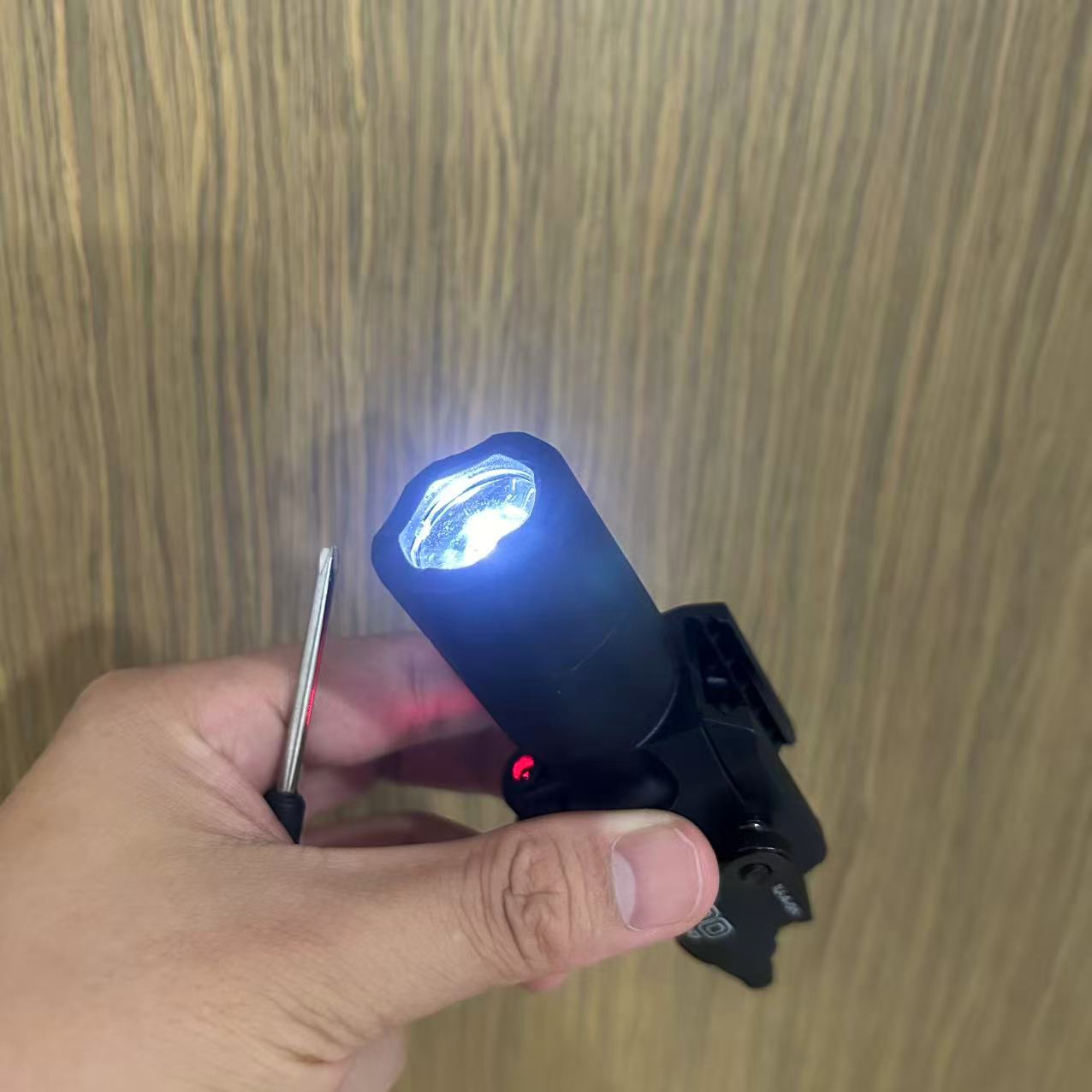 X400U Tactical Infrared Laser  - Industrial Laser Gun review and price